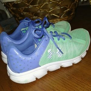 HP Under Armour Teal/ Purple tennis shoes.